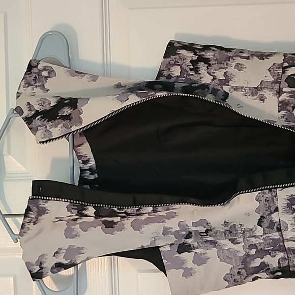 H&M Women's Taupe & Gray Pattern Sleeveless Mini Dress Size 4 - Picture 6 of 7